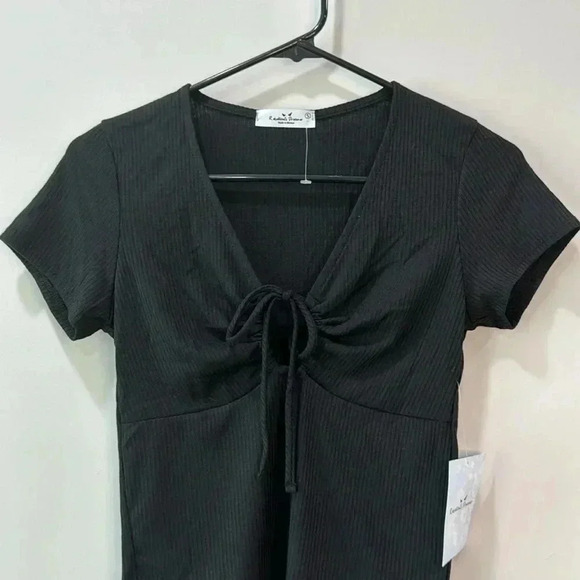 Rebellious Dreamer Juniors Black Rib V-Neck Shirt Size S - Picture 2 of 9